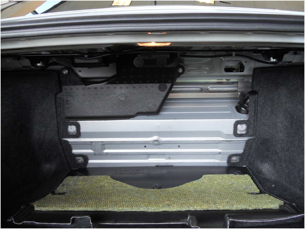 Honda Civic Hybrid Trunk View