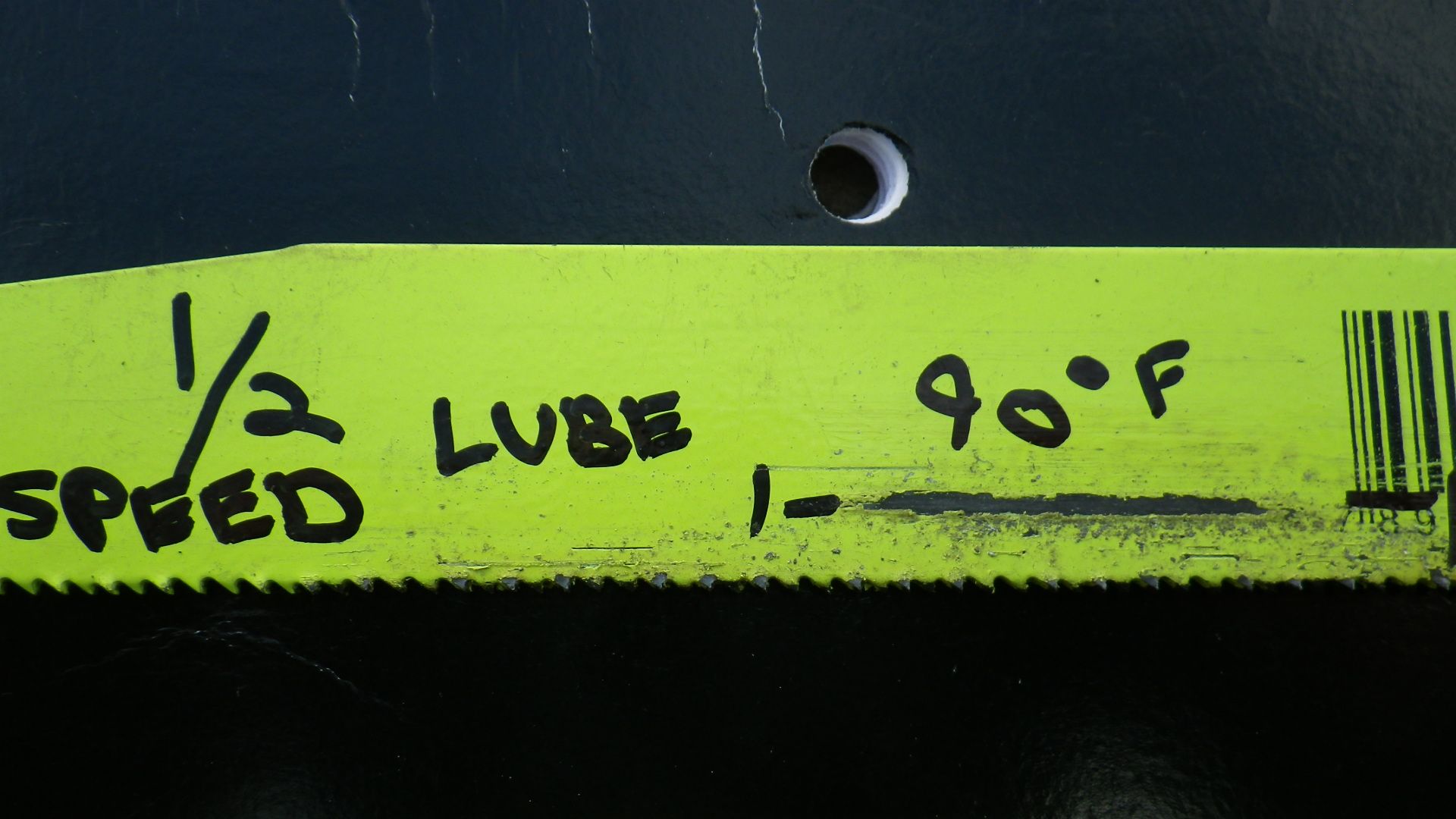 Reciprocating saw blade after being run at half speed, and with lubricant